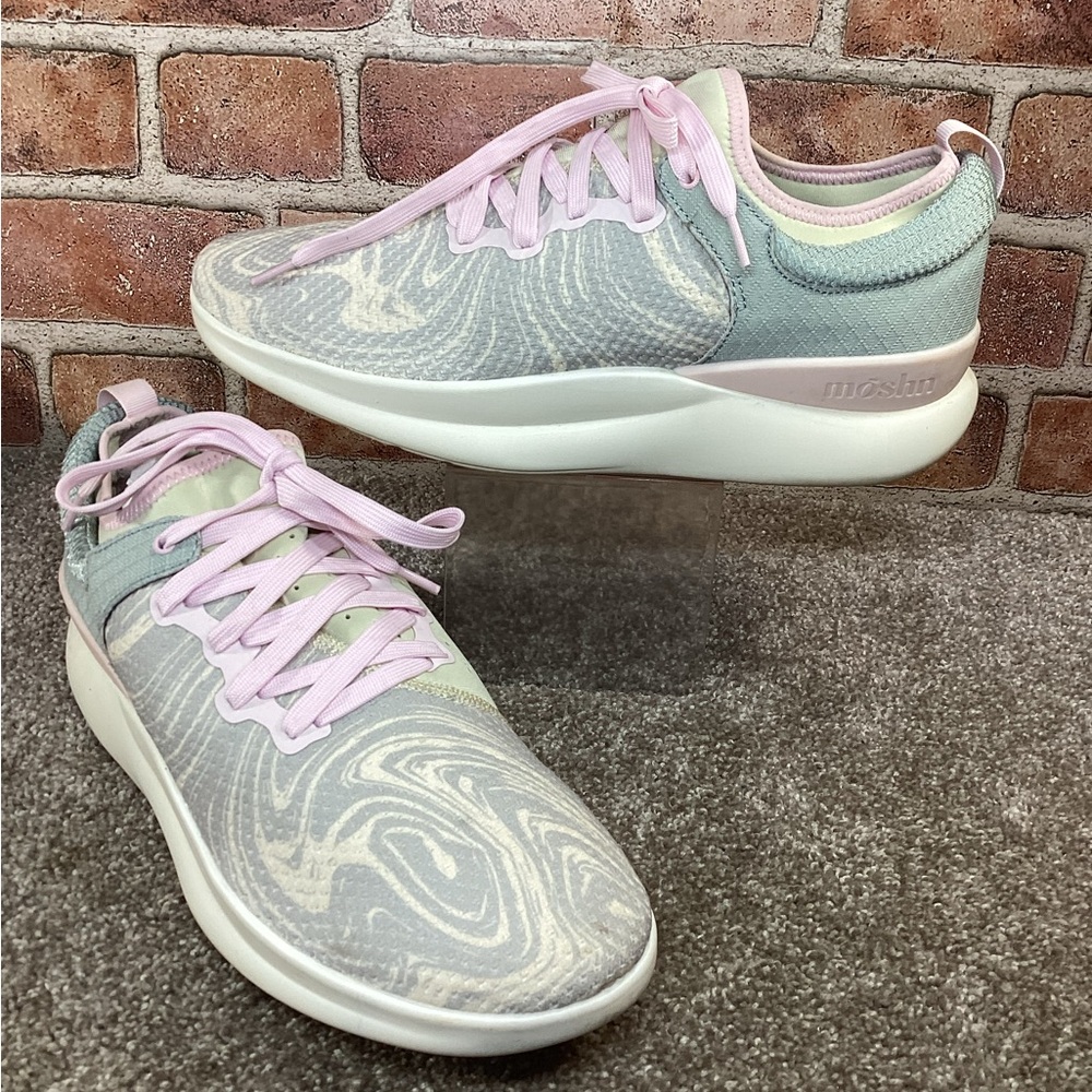 Moshn by Klogs Rhythm women’s walking shoes sneakers size 10.5